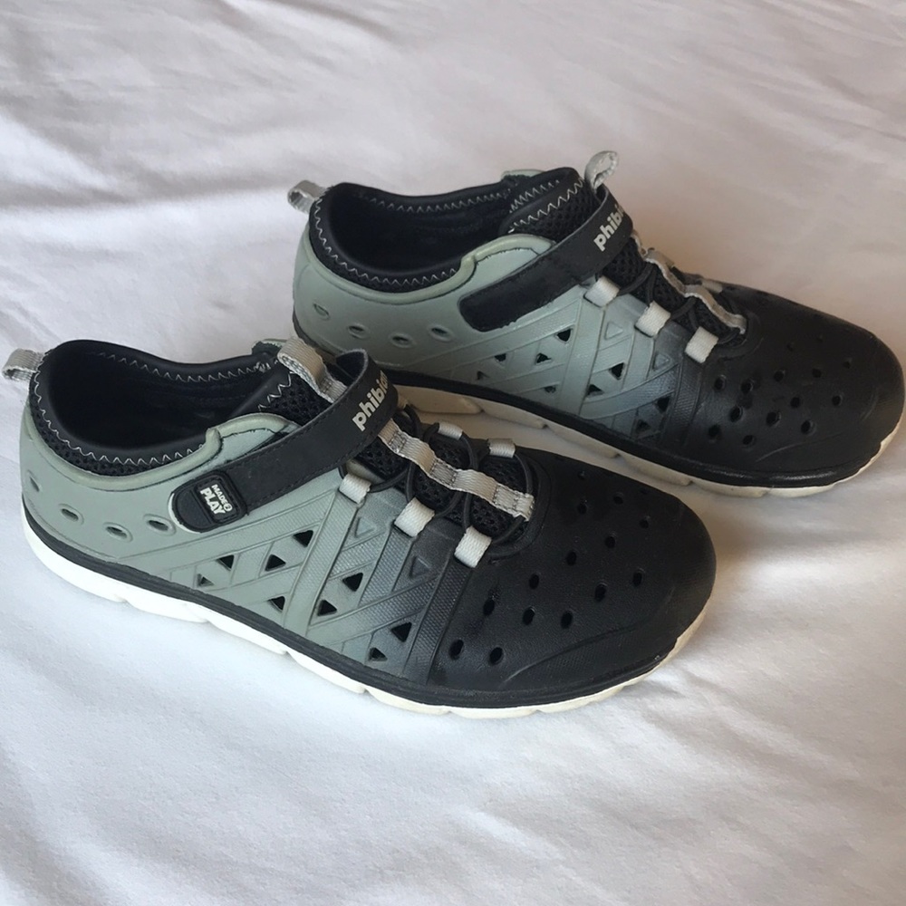 Stride Rite Made to Play shoes